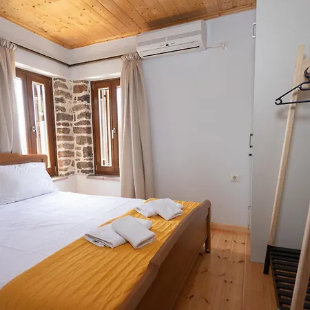 To Spiti Sto Castro Apartment Nafpaktos Exterior photo