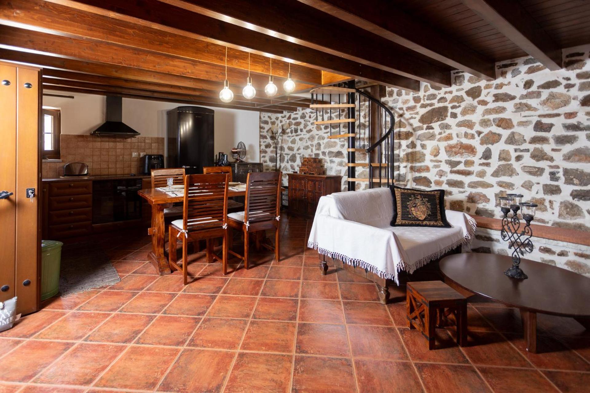 To Spiti Sto Castro Nafpaktos